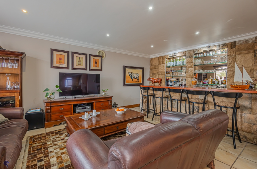 4 Bedroom Property for Sale in Myburgh Park Western Cape